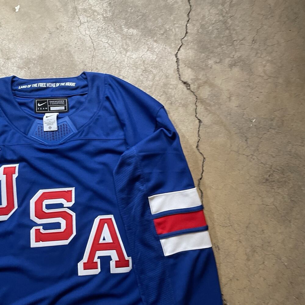 Jack Eichel 2026 Olympics Team USA Size XL Jersey Blue - Picture 4 of 7